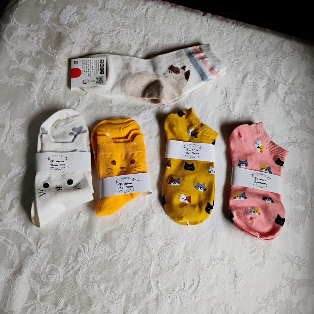 Playful Cat Design Socks Set - White, Yellow, Pink